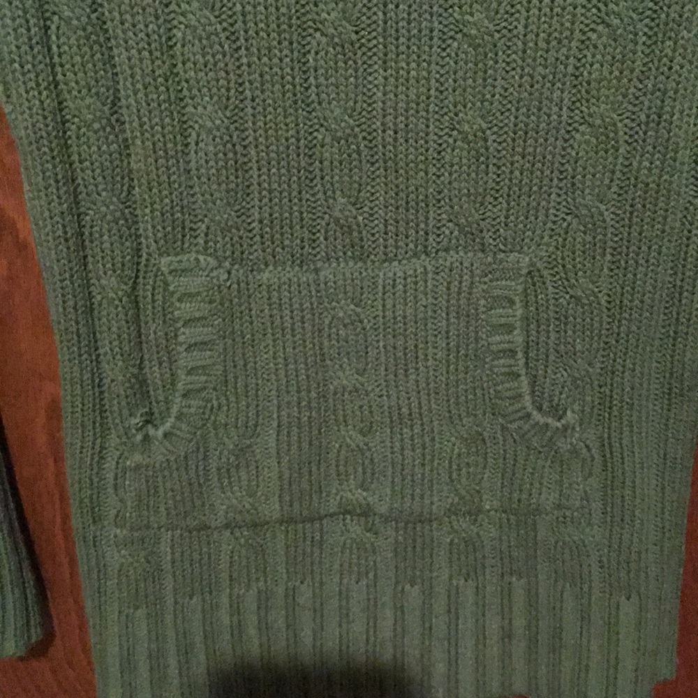 Green sweater - Picture 2 of 2
